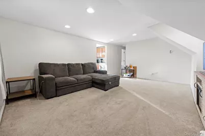 733 14th Street, West Babylon, NY 11704 - Photo 5