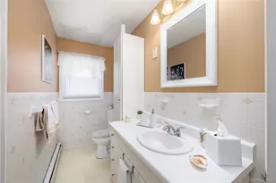 5 Orange Ct, Wappingers Falls, NY 12590 - Photo 9