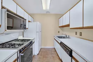 97 Sunfish Landing, Mohegan Lake, NY 10547 - Photo 11