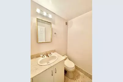 12 Bond Street #5B, Great Neck, NY 11021 - Photo 15
