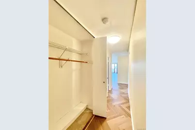 12 Bond Street #5B, Great Neck, NY 11021 - Photo 25