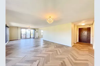 12 Bond Street #5B, Great Neck, NY 11021 - Photo 3