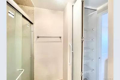 12 Bond Street #5B, Great Neck, NY 11021 - Photo 33