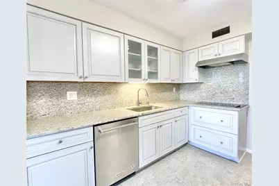 12 Bond Street #5B, Great Neck, NY 11021 - Photo 11