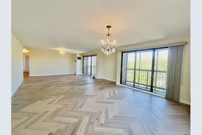 12 Bond Street #5B, Great Neck, NY 11021 - Photo 9