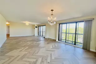 12 Bond St, Great Neck, NY 11021 - Photo 9