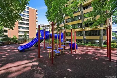 715 162nd Street #4D, Whitestone, NY 11357 - Photo 19