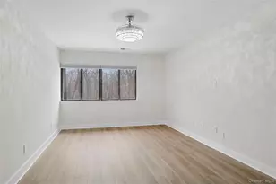 70 Pheasant Run, Roslyn, NY 11576 - Photo 7