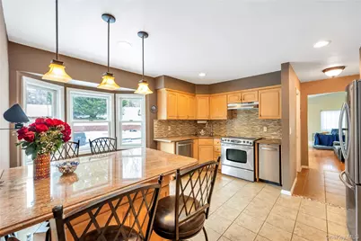 132 Midwood Avenue, Nesconset, NY 11767 - Photo 19