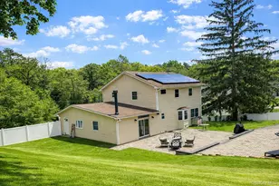 132 Midwood Ave, Nesconset, NY 11767 - Photo 7