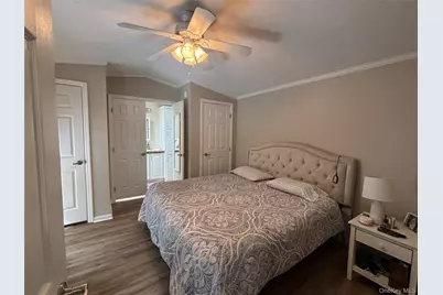 1661 Old Country Road #69, Riverhead, NY 11901 - Photo 27