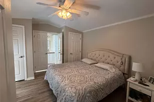 1661 Old Country Rd, Riverhead, NY 11901 - Photo 27