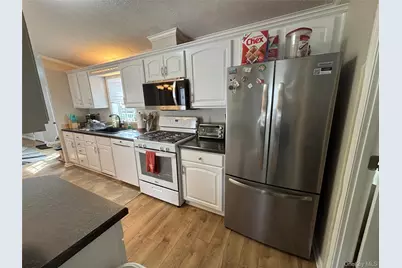 1661 Old Country Road #69, Riverhead, NY 11901 - Photo 21