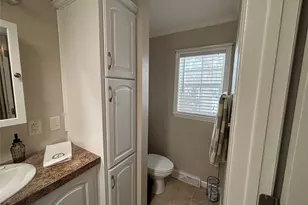 1661 Old Country Rd, Riverhead, NY 11901 - Photo 25