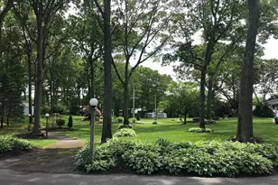 1661 Old Country Rd, Riverhead, NY 11901 - Photo 37