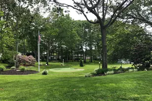 1661 Old Country Rd, Riverhead, NY 11901 - Photo 35