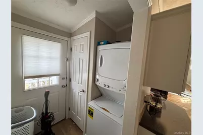 1661 Old Country Road #69, Riverhead, NY 11901 - Photo 21