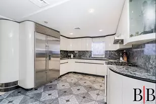 215 Arkansas Dr, Brooklyn, NY 11234 - Photo 13