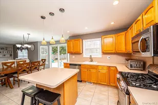 47 Cobblestone Dr, Shoreham, NY 11786 - Photo 13