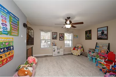 47 Cobblestone Drive, Shoreham, NY 11786 - Photo 5