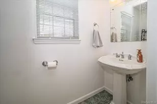 47 Cobblestone Dr, Shoreham, NY 11786 - Photo 23