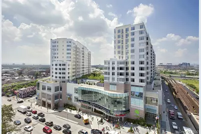 40-22 College Point Boulevard #10R, Flushing, NY 11354 - Photo 1