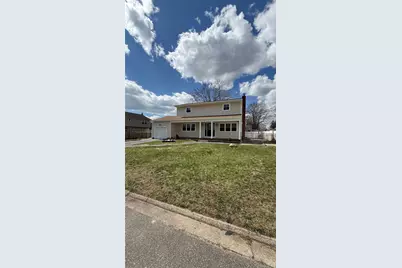 211 4th Avenue, West Babylon, NY 11704 - Photo 1