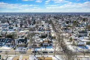 1972 Russell St, North Bellmore, NY 11710 - Photo 37