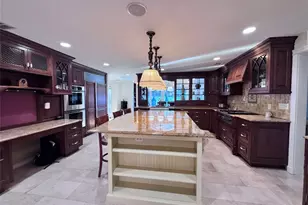 35 Moss Ln, Jericho, NY 11753 - Photo 7