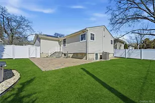 210 Bellerose Ave, East Northport, NY 11731 - Photo 23