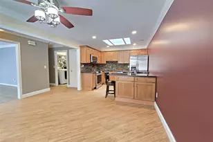 786 Hilltop Ct, Coram, NY 11727 - Photo 5