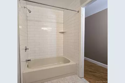 786 Hilltop Court, Coram, NY 11727 - Photo 7