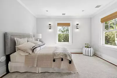 50 South Drive, Manhasset, NY 11030 - Photo 21