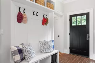 50 South Dr, Manhasset, NY 11030 - Photo 9