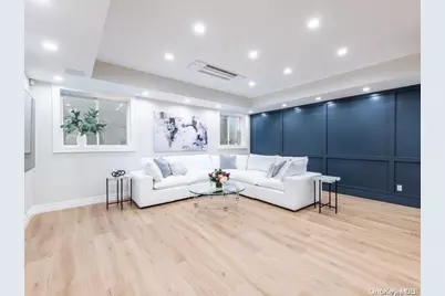 50 South Drive, Manhasset, NY 11030 - Photo 31