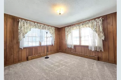 77 Jamaica Avenue, Holtsville, NY 11742 - Photo 9