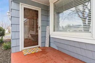 20 Peacock Ln, Levittown, NY 11756 - Photo 3