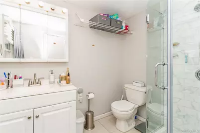 20 Peacock Lane, Levittown, NY 11756 - Photo 15