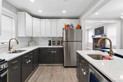 167 Beach 3rd Street, Far Rockaway, NY 11691 - Photo 9