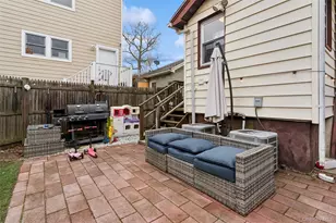 167 Beach 3rd St, Far Rockaway, NY 11691 - Photo 17