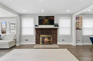 167 Beach 3rd St, Far Rockaway, NY 11691 - Photo 5