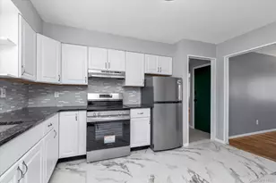 27 Marlo Ln, Hauppauge, NY 11788 - Photo 9
