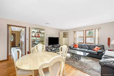 203 Woodbury Road, Woodbury, NY 11797 - Photo 23