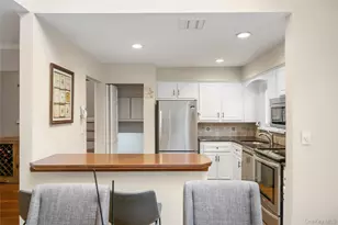 2644 Pine Ct, North Bellmore, NY 11710 - Photo 13