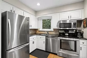 2644 Pine Ct, North Bellmore, NY 11710 - Photo 11