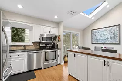 2644 Pine Court, North Bellmore, NY 11710 - Photo 5