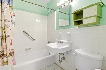 90-60 Union Turnpike #4F, Glendale, NY 11385 - Photo 29