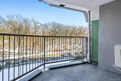 90-60 Union Turnpike #4F, Glendale, NY 11385 - Photo 19