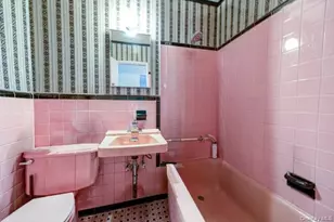 73-25 Cook Ave, Middle Village, NY 11379 - Photo 11