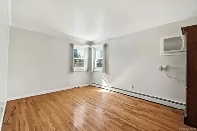 1028 Thomas Avenue, Baldwin, NY 11510 - Photo 17